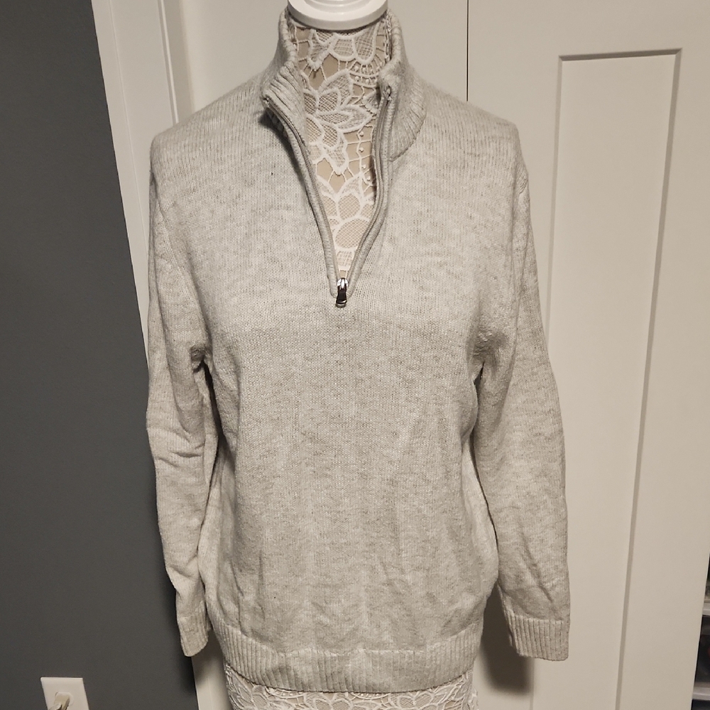Sonoma Light Gray Knit Sweater